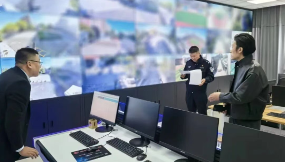 松山公安开展“全国中小学生安全教育日”主题活动筑牢校园安全防线(图1)