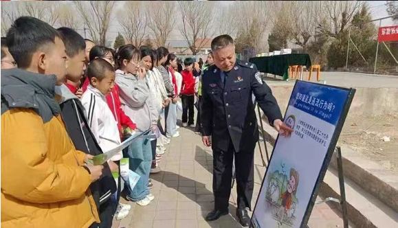 松山公安开展“全国中小学生安全教育日”主题活动筑牢校园安全防线(图3)