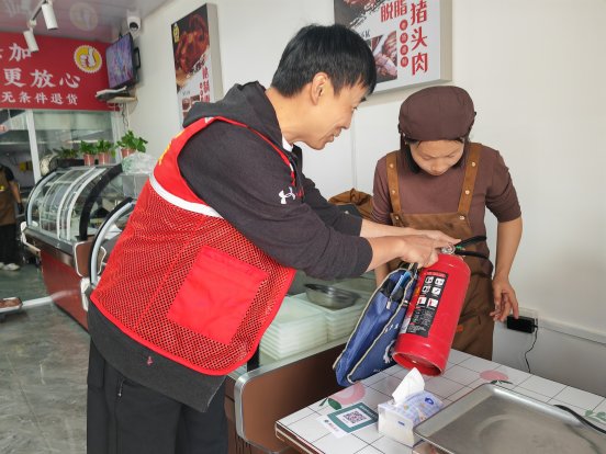 4557074b2d1a16ba9128a822c07c30c